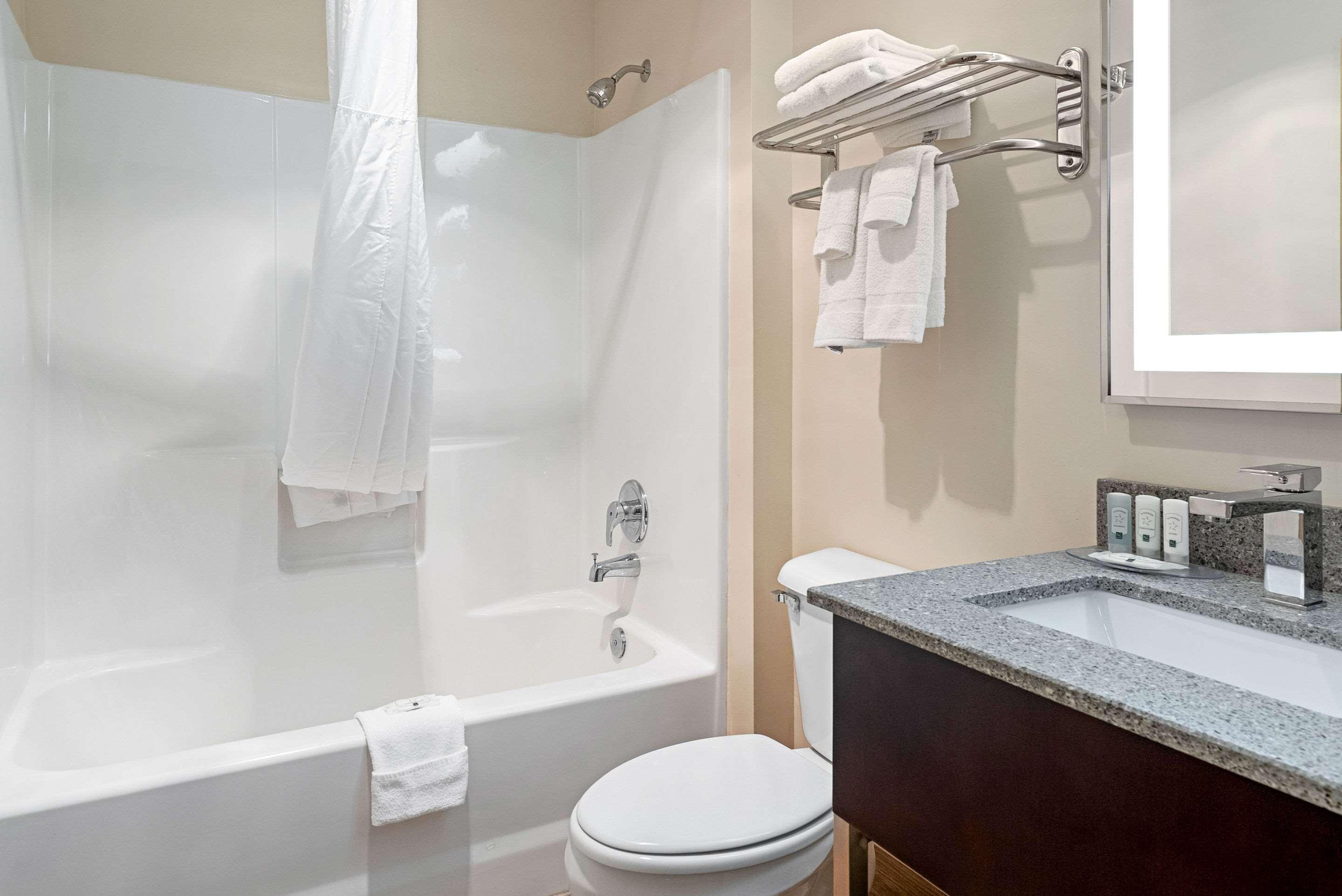 Quality Inn & Suites Robbinsville Dış mekan fotoğraf