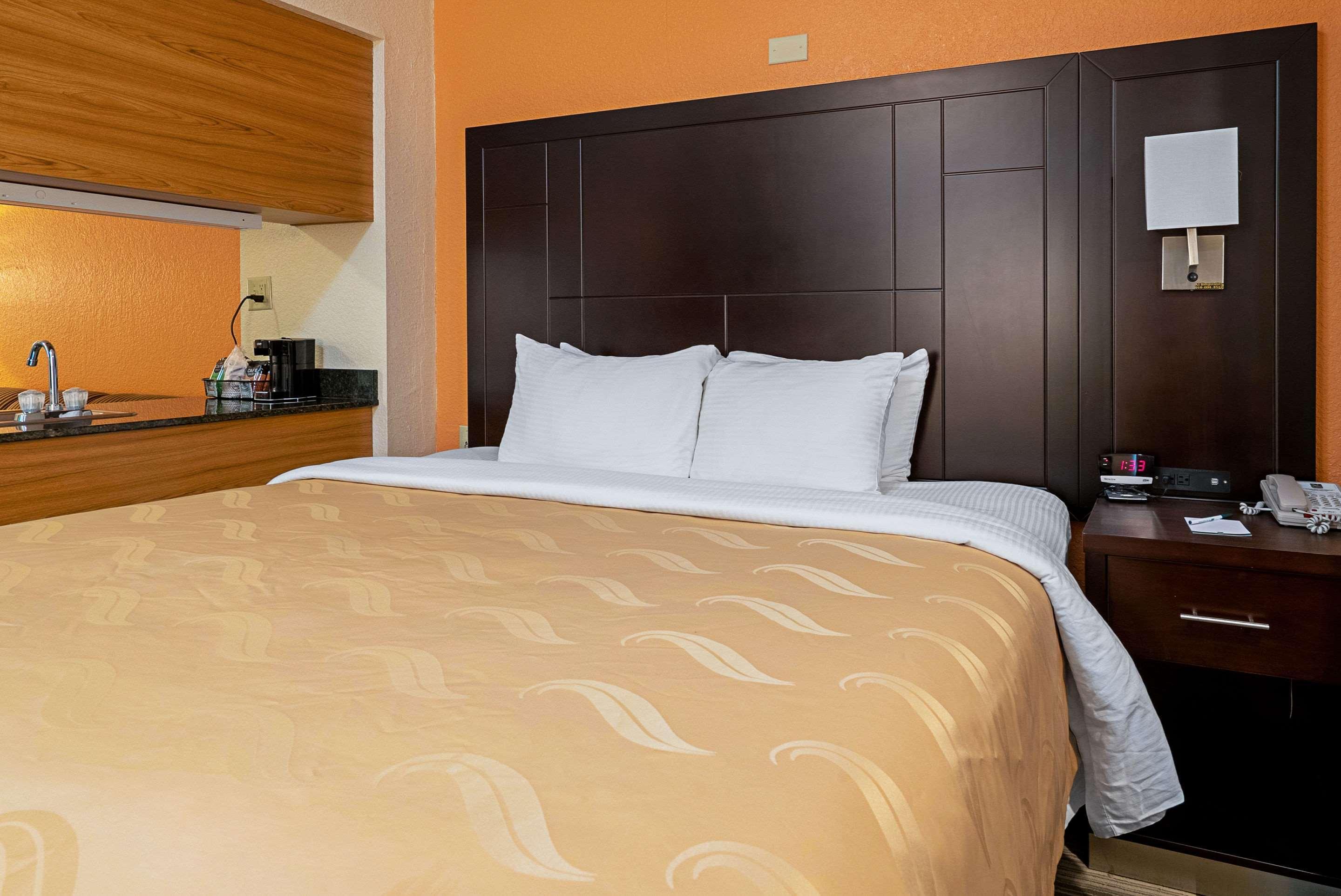 Quality Inn & Suites Robbinsville Dış mekan fotoğraf