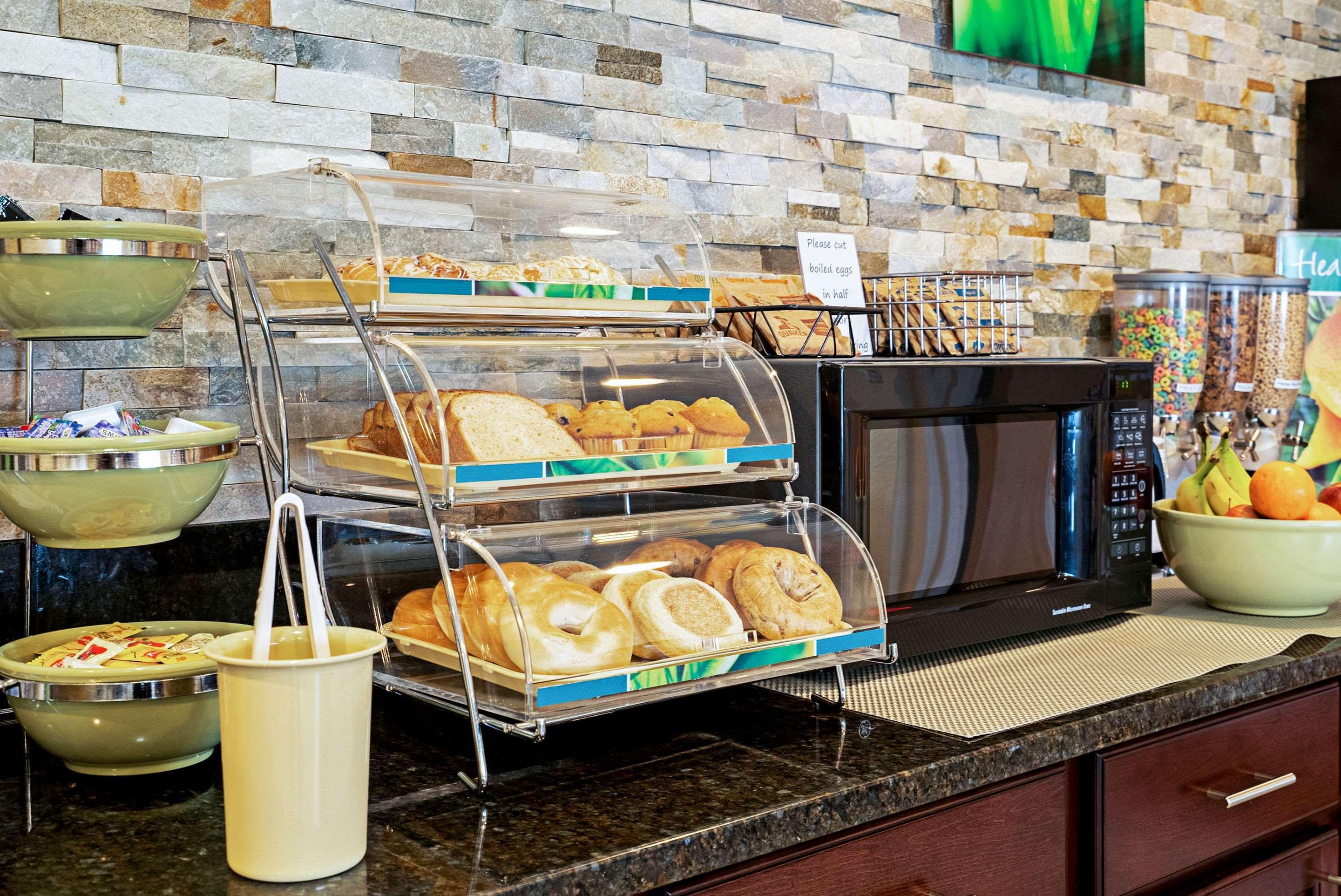 Quality Inn & Suites Robbinsville Dış mekan fotoğraf