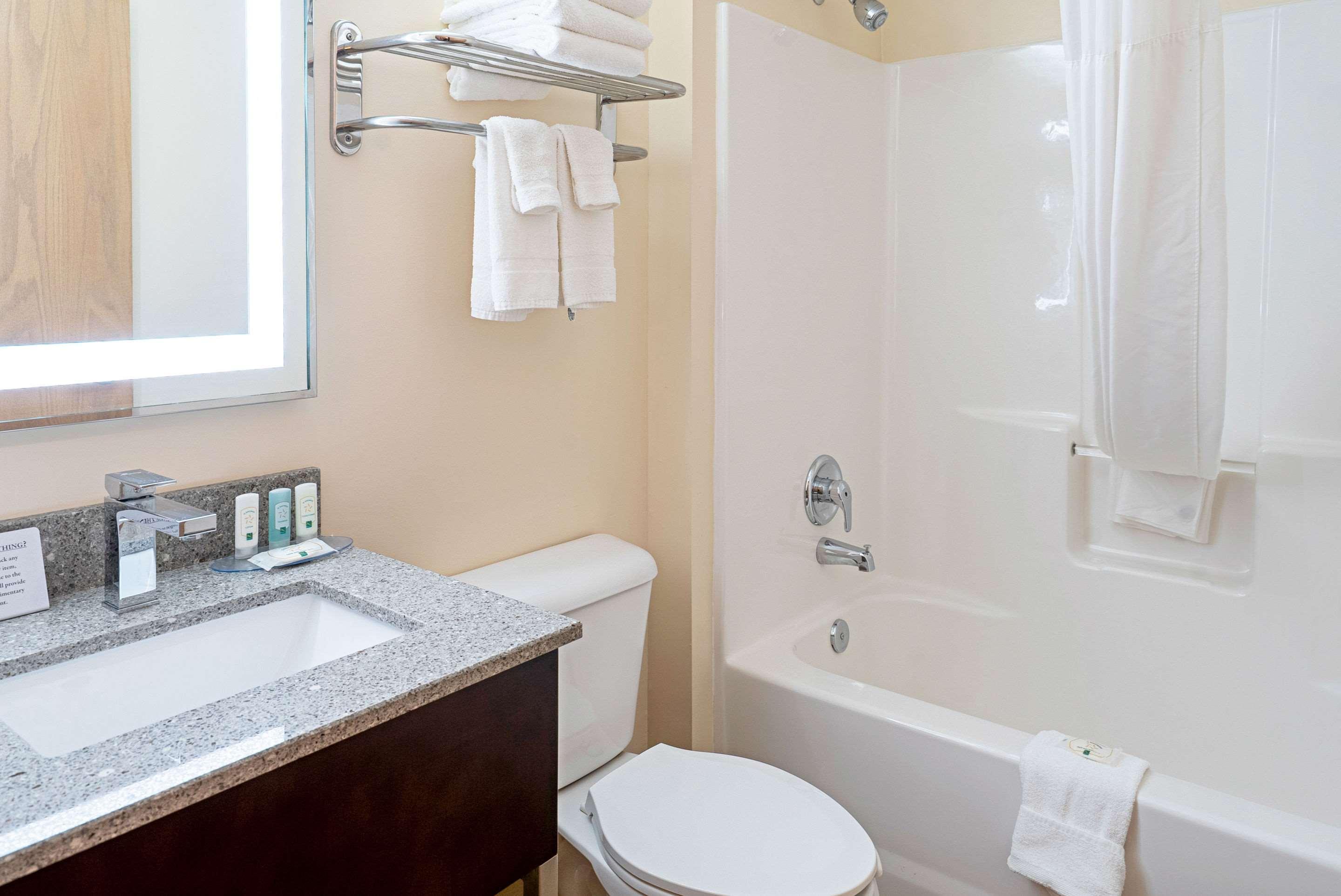 Quality Inn & Suites Robbinsville Dış mekan fotoğraf