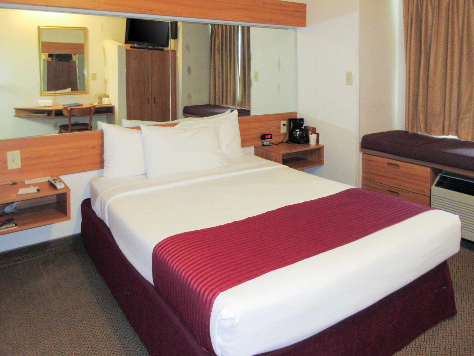 Quality Inn & Suites Robbinsville Dış mekan fotoğraf