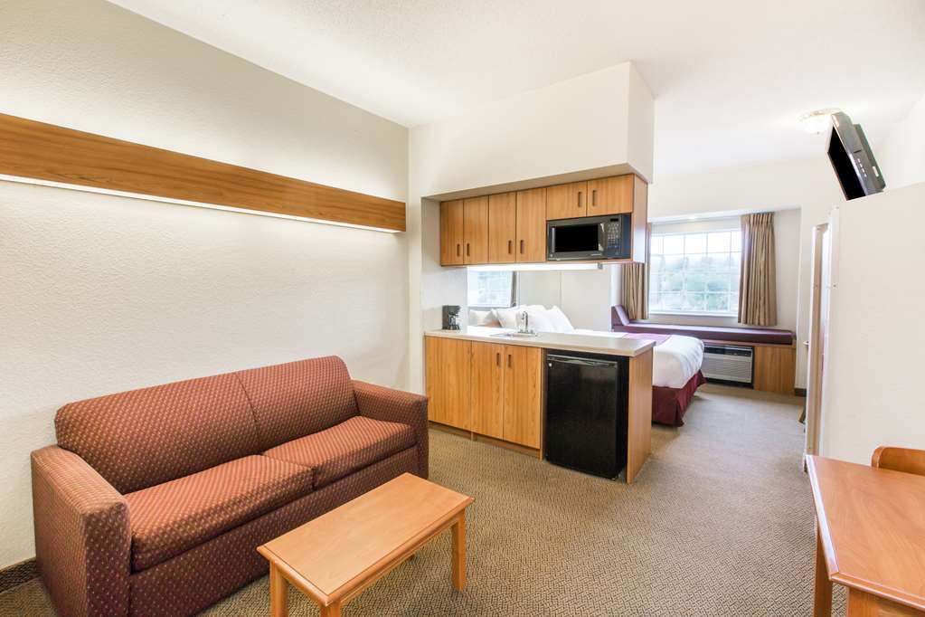 Quality Inn & Suites Robbinsville Oda fotoğraf