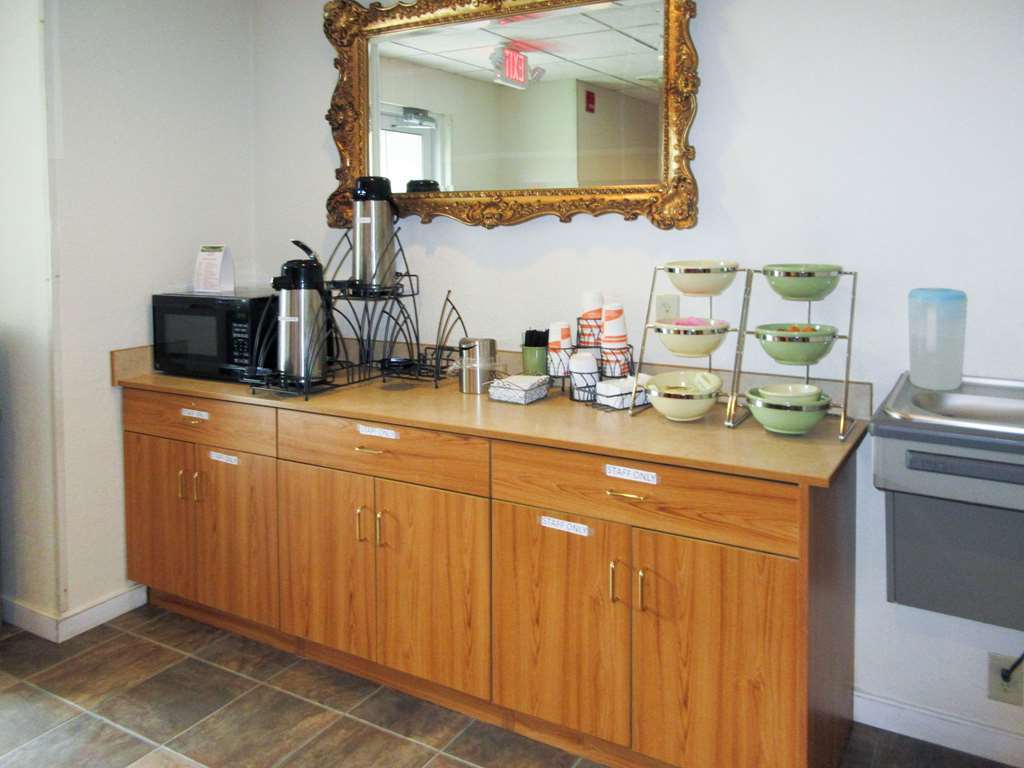 Quality Inn & Suites Robbinsville İç mekan fotoğraf